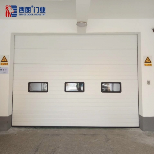 現(xiàn)代化工廠進出口安裝工業(yè)提升門優(yōu)點